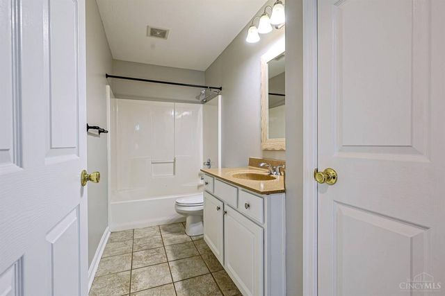 6975 Summit Lake Drive, Green Twp, OH 45247