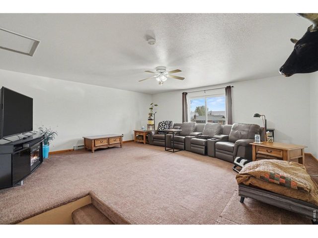 205 6th St, Mead, CO 80542