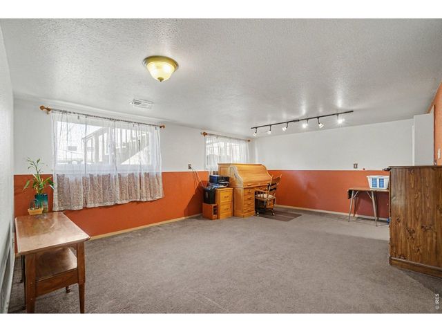 205 6th St, Mead, CO 80542