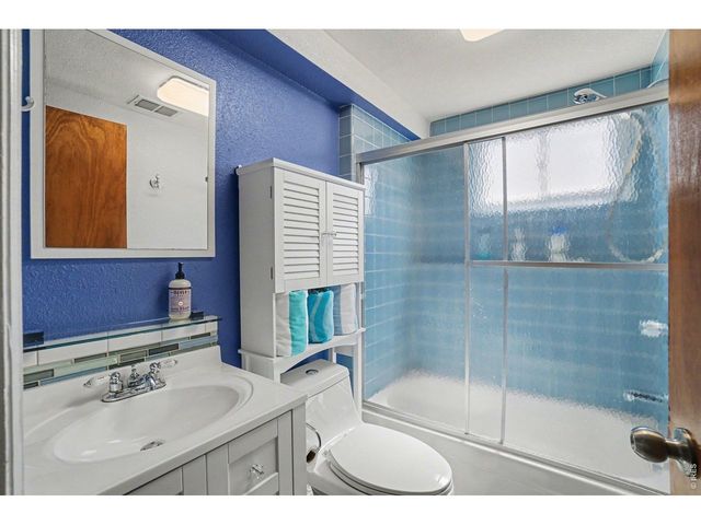 205 6th St, Mead, CO 80542