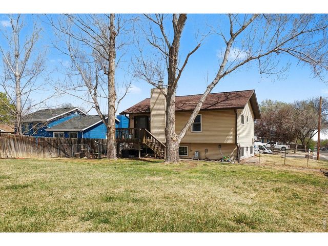 205 6th St, Mead, CO 80542