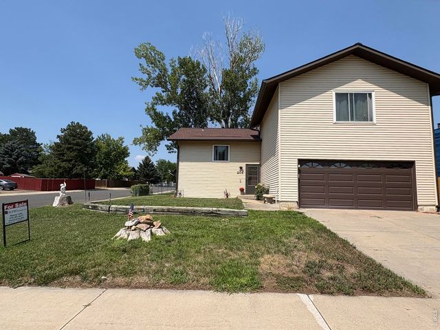 205 6th St, Mead, CO 80542