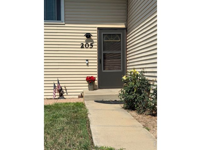 205 6th St, Mead, CO 80542