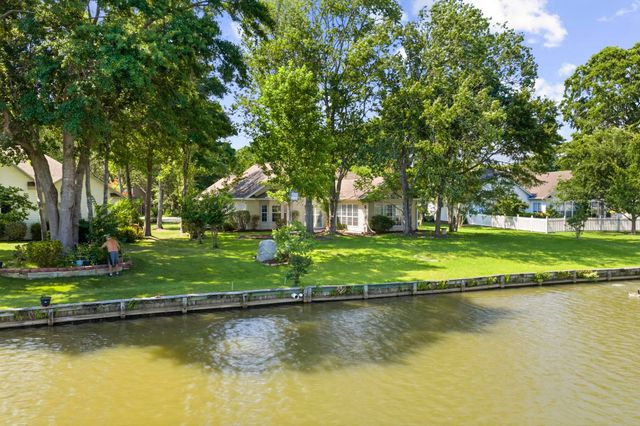1626 Coventry Rd., Myrtle Beach, SC 29575