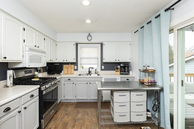 1506 NW Applewood Street, Ankeny, IA 50023