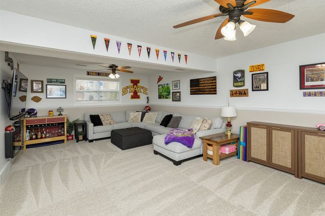 1506 NW Applewood Street, Ankeny, IA 50023