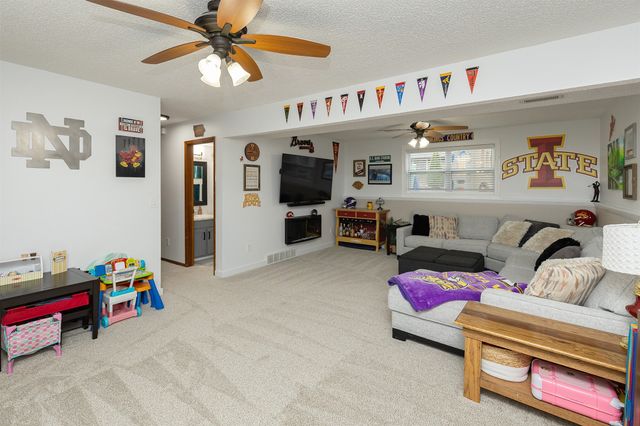 1506 NW Applewood Street, Ankeny, IA 50023