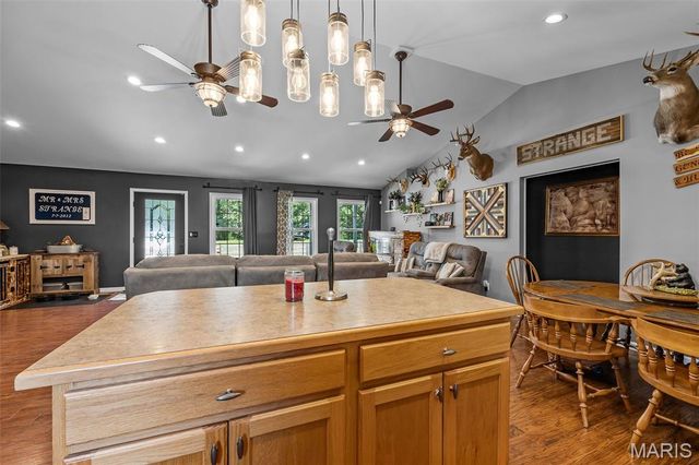 20722 State Highway AA, Potosi, MO 63664