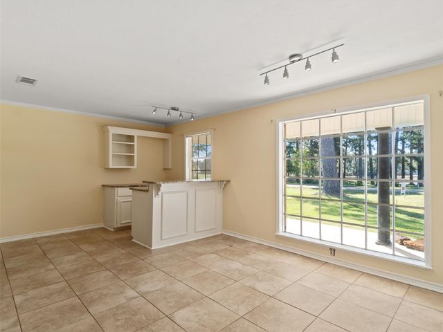 442 Golf Rd, Gilmer, TX 75645