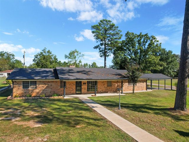 442 Golf Rd, Gilmer, TX 75645