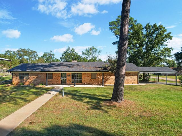 442 Golf Rd, Gilmer, TX 75645