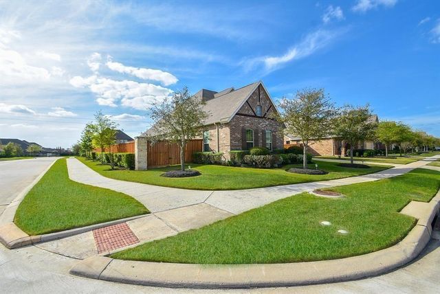 10303 Texas Sage Way, Cypress, TX 77433