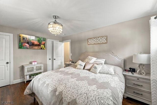 264 Winifred Dr, Totowa Boro, NJ 07512