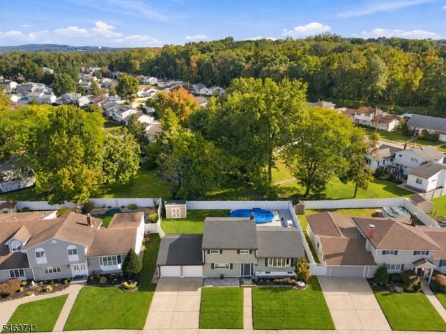 264 Winifred Dr, Totowa Boro, NJ 07512