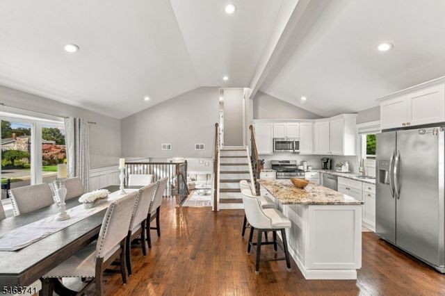 264 Winifred Dr, Totowa Boro, NJ 07512