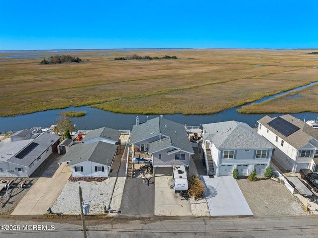 28 S Portland Drive, Little Egg Harbor, NJ 08087