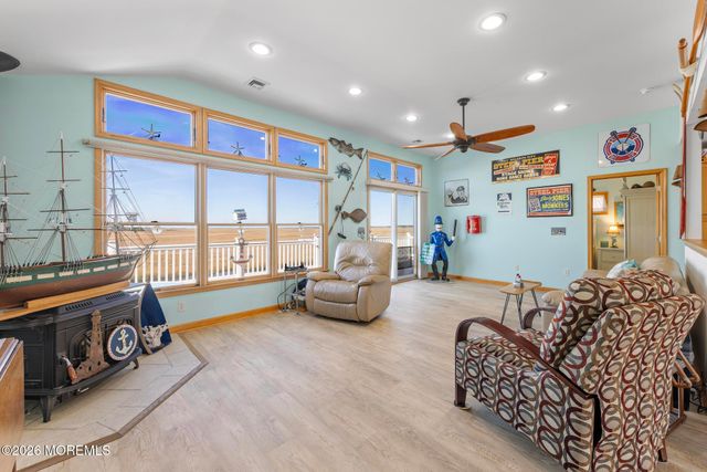28 S Portland Drive, Little Egg Harbor, NJ 08087