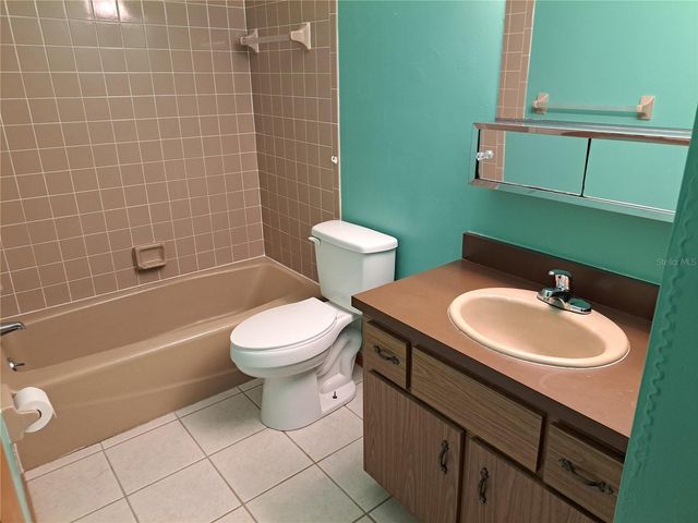 2152 NE 45TH AVENUE, Ocala, FL 34470