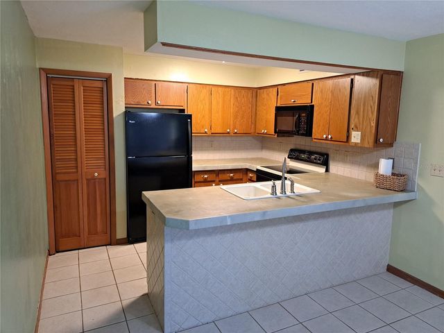 2152 NE 45TH AVENUE, Ocala, FL 34470