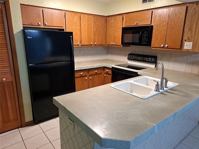 2152 NE 45TH AVENUE, Ocala, FL 34470