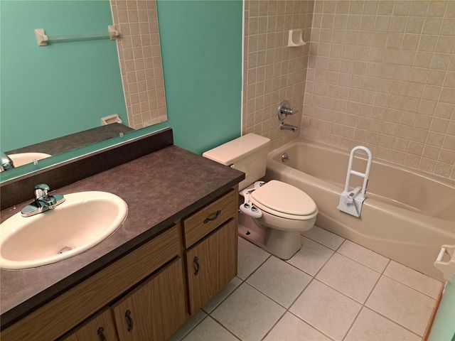 2152 NE 45TH AVENUE, Ocala, FL 34470