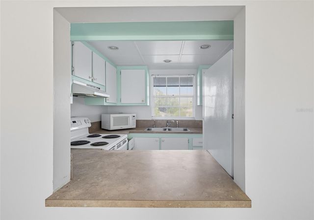 4705 5TH STREET W 302, Bradenton, FL 34207