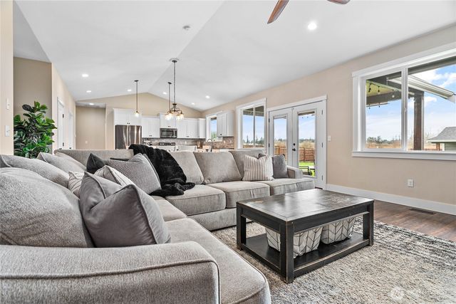 715 Red Maple Loop, Everson, WA 98247