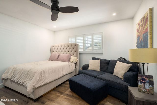 4009 E CAMPBELL Avenue, Phoenix, AZ 85018