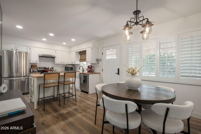 4009 E CAMPBELL Avenue, Phoenix, AZ 85018