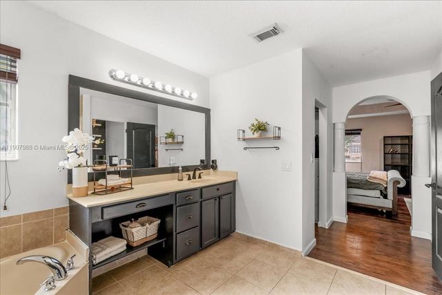 14027 SW 274th Ter, Homestead, FL 33032