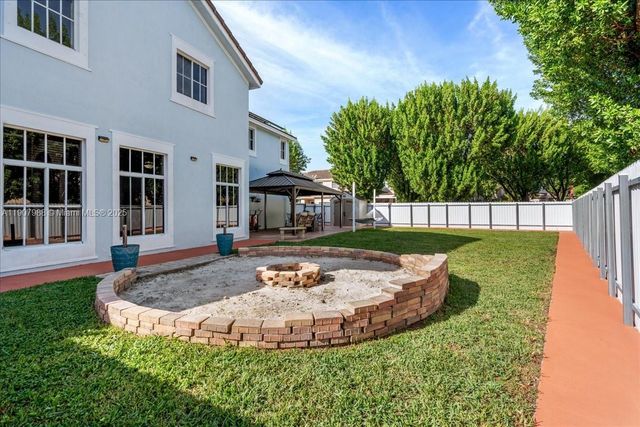 14027 SW 274th Ter, Homestead, FL 33032