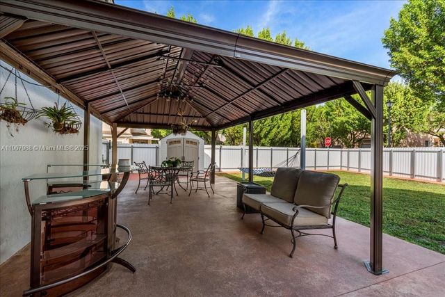 14027 SW 274th Ter, Homestead, FL 33032