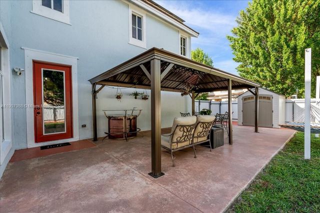 14027 SW 274th Ter, Homestead, FL 33032