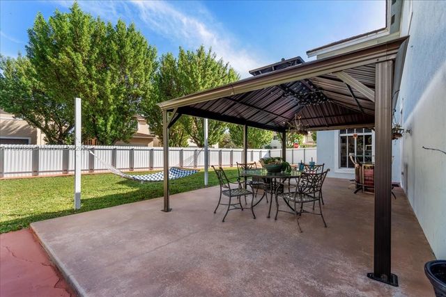 14027 SW 274th Ter, Homestead, FL 33032