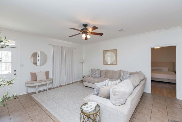 33827 Perkins Crossing Rd, Walker, LA 70785