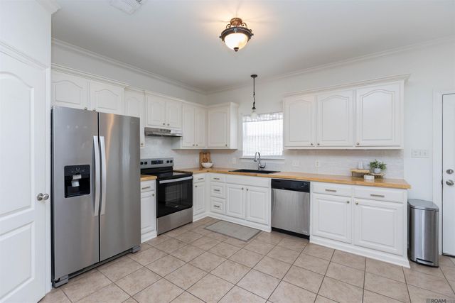 33827 Perkins Crossing Rd, Walker, LA 70785