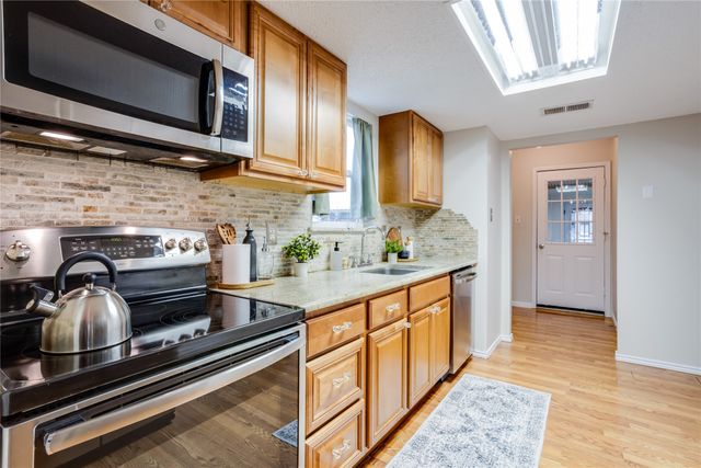 441 Compton Lane, Waxahachie, TX 75167