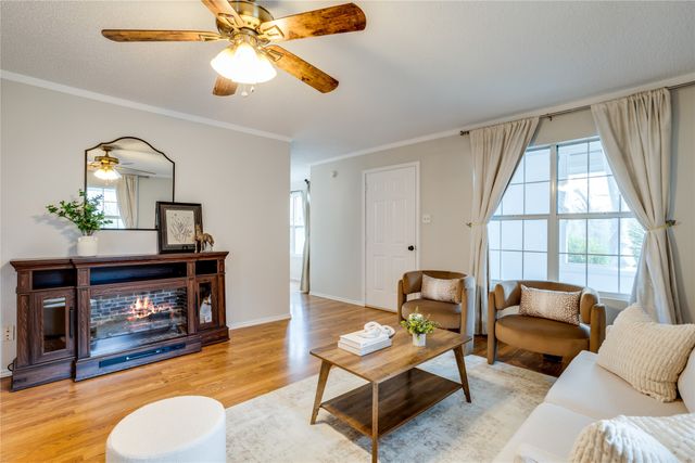 441 Compton Lane, Waxahachie, TX 75167