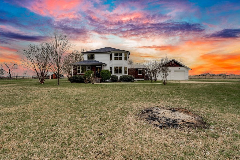 441 Compton Lane, Waxahachie, TX 75167