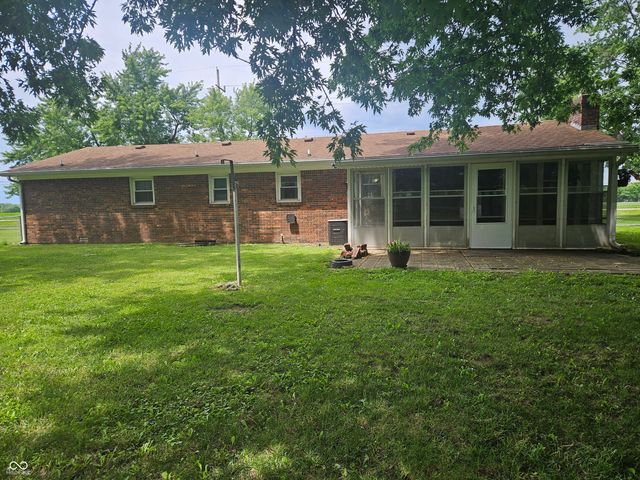 1402 S Thompson Road, Shelbyville, IN 46176