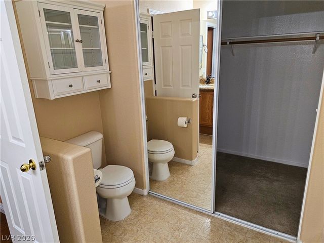 5932 Crestmont Drive, North Las Vegas, NV 89031