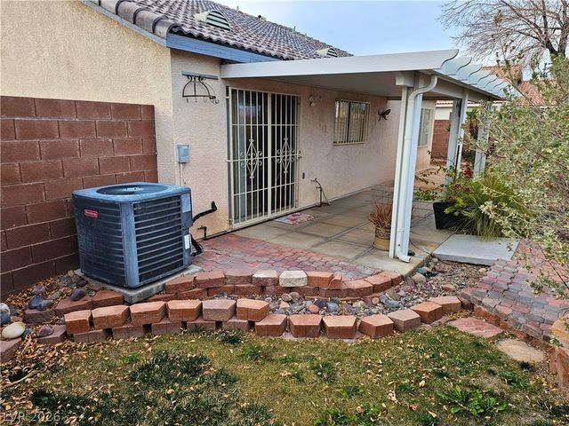 5932 Crestmont Drive, North Las Vegas, NV 89031