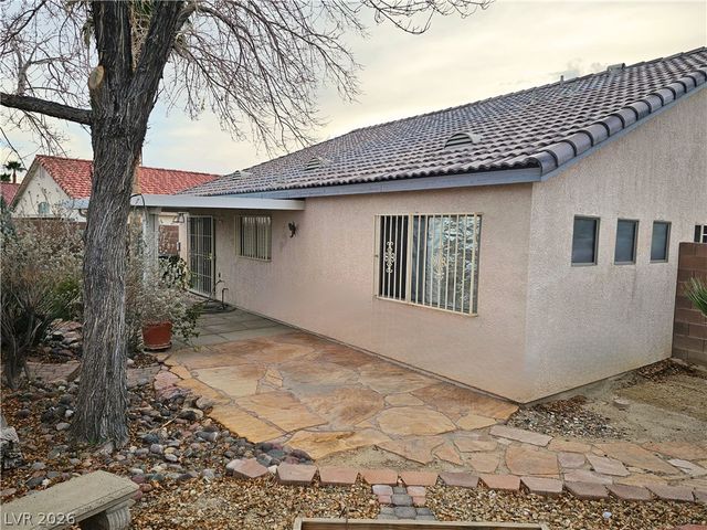 5932 Crestmont Drive, North Las Vegas, NV 89031