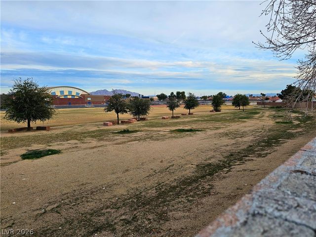 5932 Crestmont Drive, North Las Vegas, NV 89031