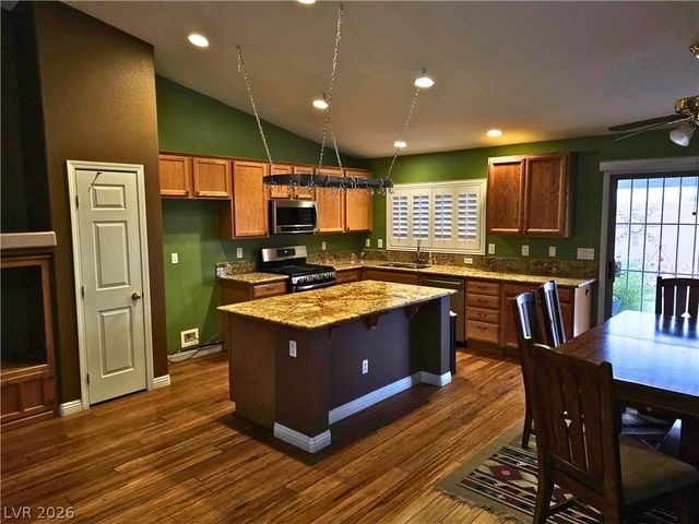 5932 Crestmont Drive, North Las Vegas, NV 89031