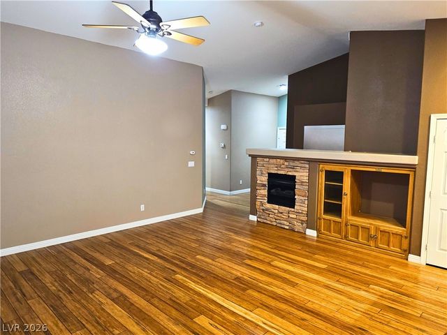 5932 Crestmont Drive, North Las Vegas, NV 89031