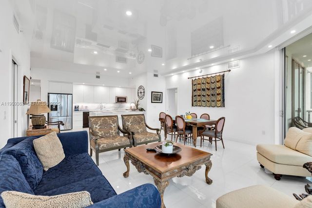 3131 NE 188th Street 2-1004, Aventura, FL 33180