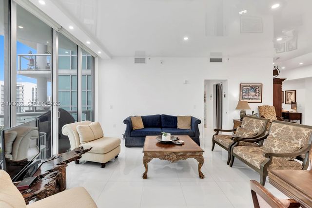 3131 NE 188th Street 2-1004, Aventura, FL 33180