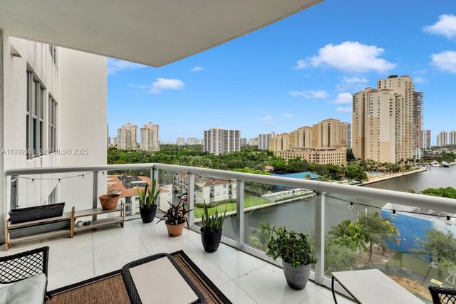 3131 NE 188th Street 2-1004, Aventura, FL 33180