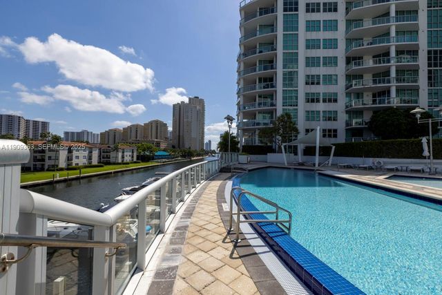 3131 NE 188th Street 2-1004, Aventura, FL 33180